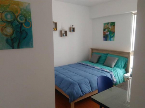 Bedroom & private bathroom in Nice Apartment